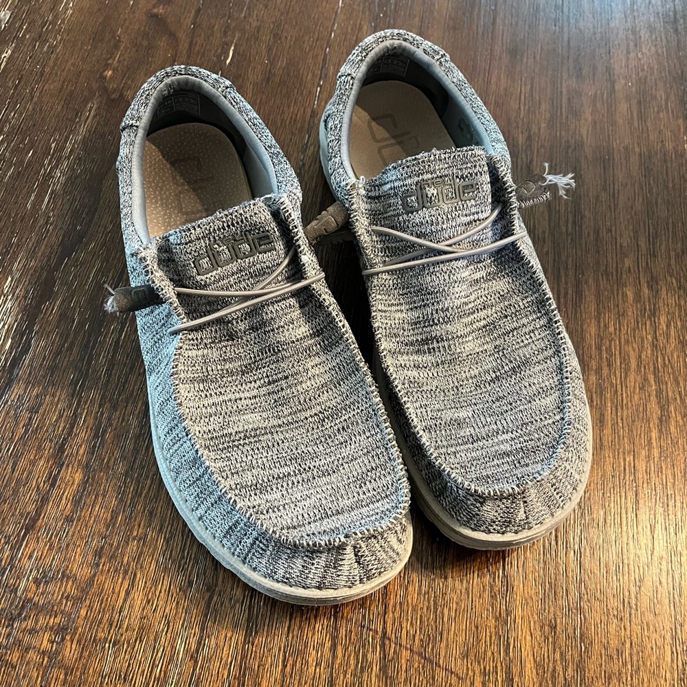 Hey dude Wally b Sox mens 13 grey